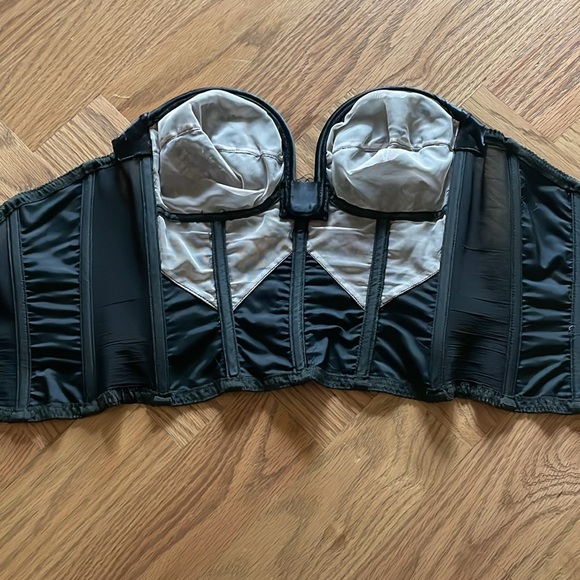 STUNNING VINTAGE CORSET BUSTIER - Picture 6 of 8